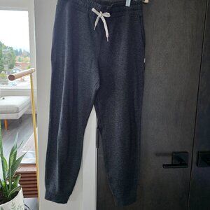 Like New Vuori Performance Jogger Like New Size Small